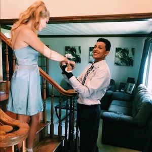 homecoming/prom/formal beautiful silky dress👗🦋💙